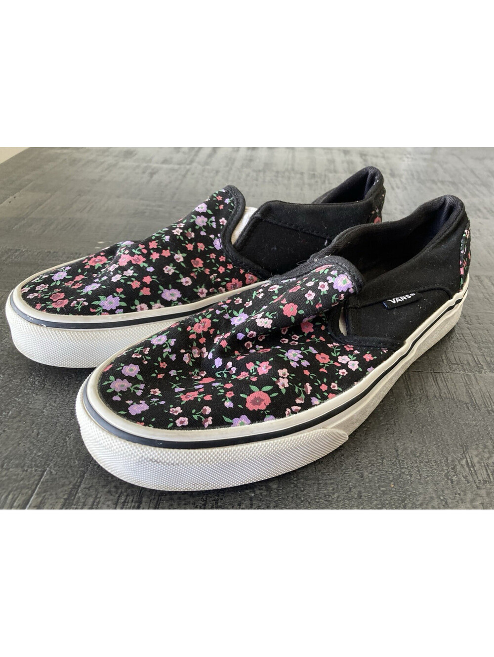 Vans Classic Black Floral Print Slip On Skateboarding Shoes 500714 Womens Sz 6